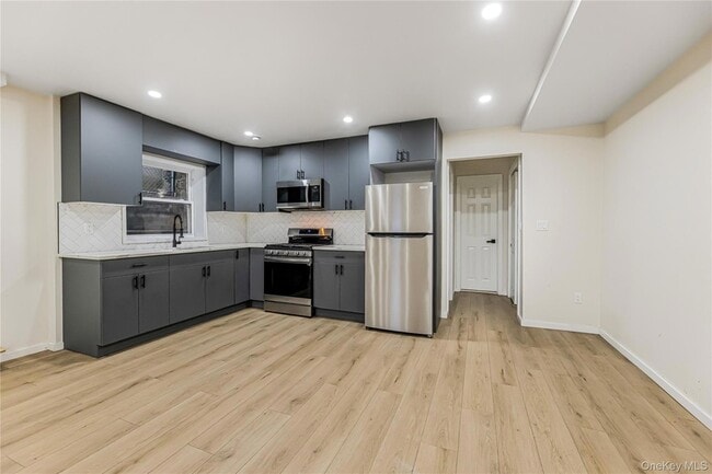 Photo - 604 Yonkers Ave Unit B