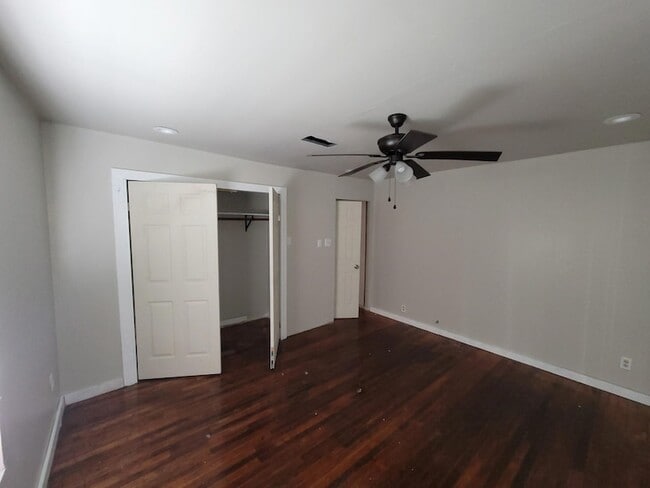 Photo - 2425 8th Ave