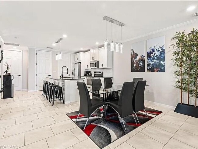 Photo - 14672 Edgewater Cir