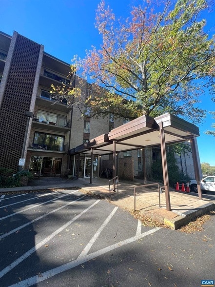 Building Photo - 511 1st St N Unit 203