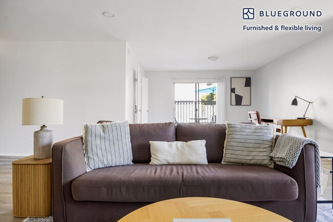 Photo - 616 N Sweetzer Ave Unit FL1-ID1399