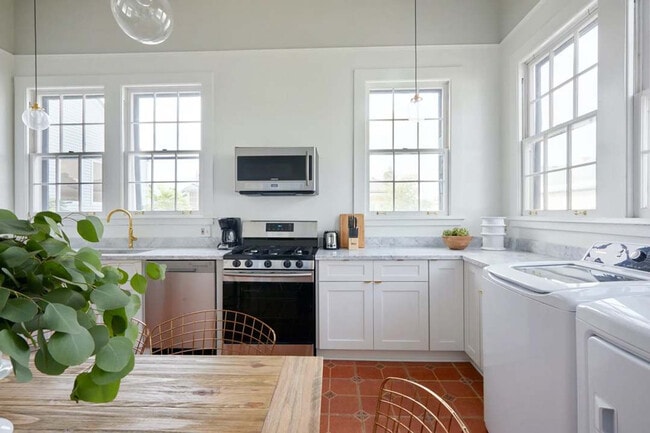 Photo - 2317 N Rampart St Unit ID1272379P