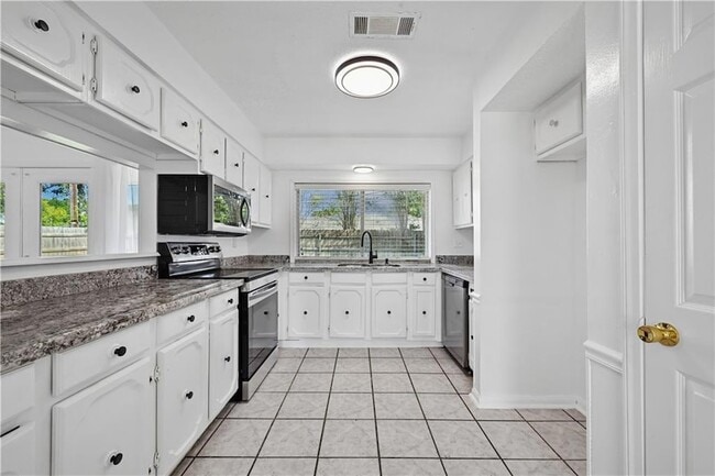 Photo - 122 Dewald Dr