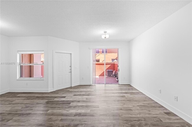 Photo - 6141 NW 115th Pl