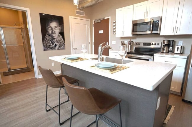 Photo - 625 S Goodman St Unit SI ID1094671P