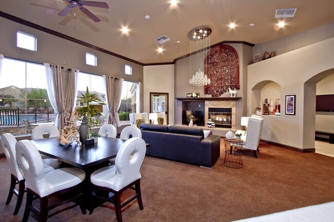 Photo - Chateau Calais At Seven Hills