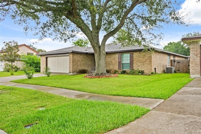 Photo - 10431 Odessa Dr