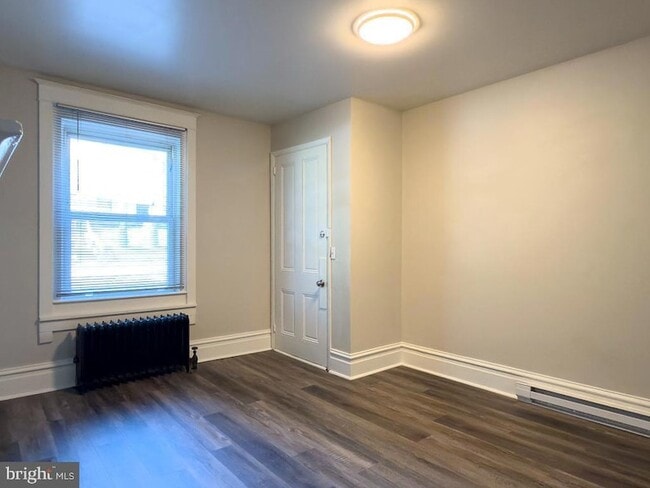 Photo - 2108 Walnut St