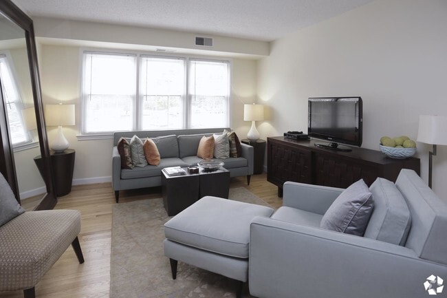 Living Room - Sumner Highlands Apartments