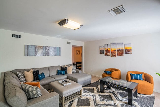 Building Photo - 6411 E Thunderbird Rd Unit SI ID1465401P