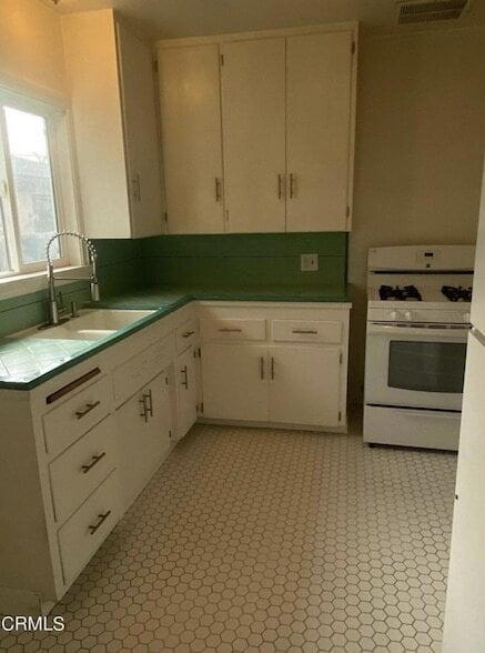 Photo - 65 N Joanne Ave