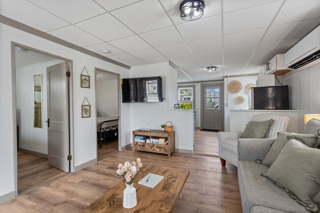 Photo - 2 Island Path Unit ID1312405P