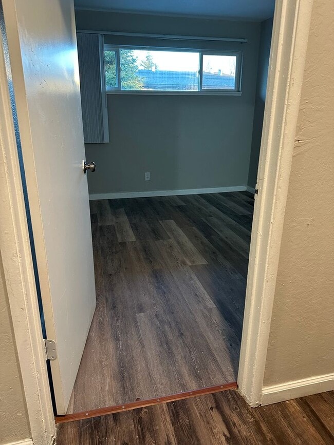 Photo - Parkwood Square Apartments