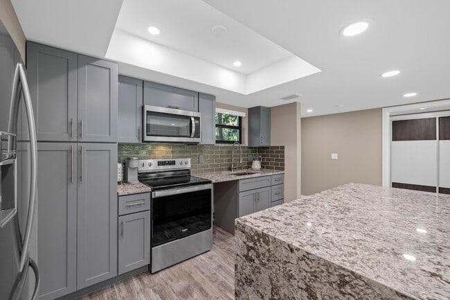 Photo - 11863 Wimbledon Cir Unit 438