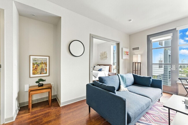 Photo - 355 Berry St Unit FL4-ID1264837P