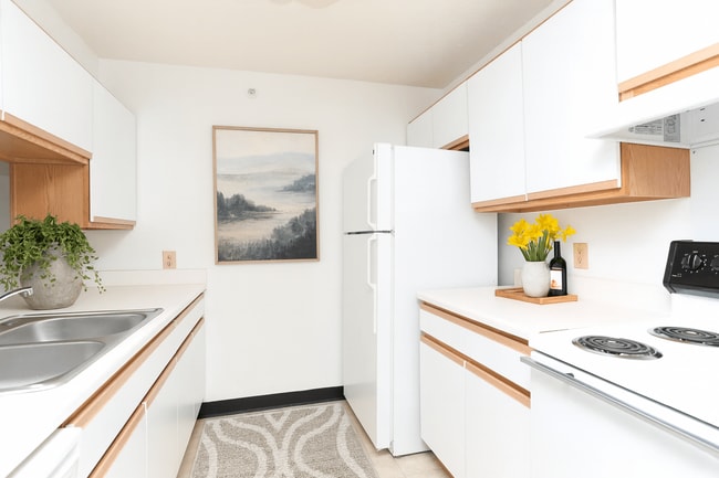 Photo - Eddins Estates Apartments