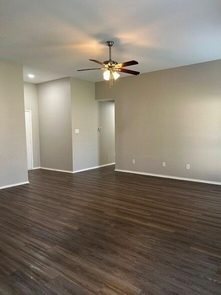Photo - 1012 High Crest Dr