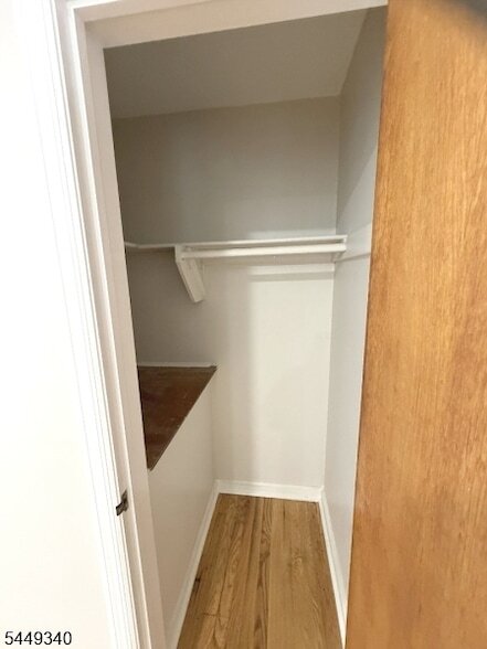 Photo - 22 Springbrook Rd