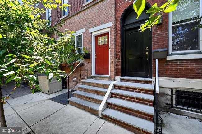 Building Photo - 1438 S 13th St