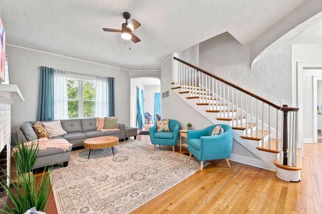 Photo - 949 SW 13th St Unit SI ID1611303P