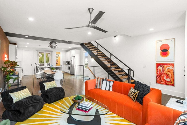 Building Photo - 1716 8th Ave S Unit ID1312333P