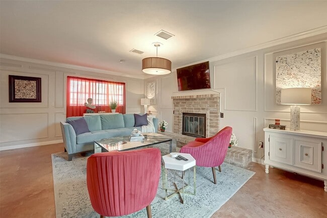 Photo - 6018 Berendo St