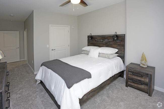 2BR, 2BA, Model - 1,215 SF - Heights of Mendota Apartments