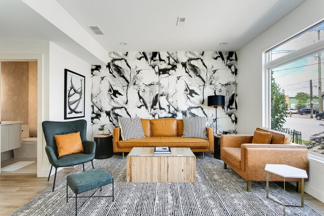 Photo - 930 E Jefferson St Unit ID1028897P