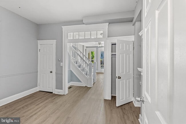 Photo - 1711 Ashburton St