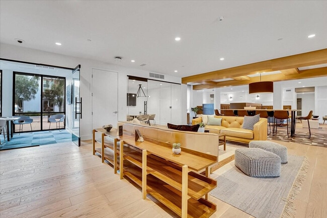 Photo - 593 Camino De La Reina Unit SI ID1287533P