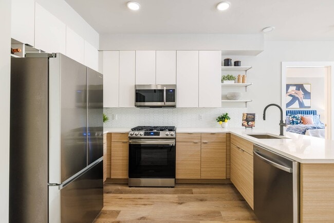 Photo - Hedges at Hawthorne