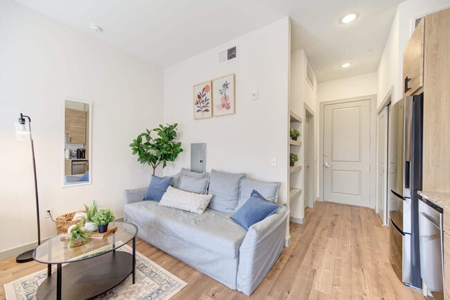 Photo - 1111 Shepherd Dr Unit SI ID1380759P