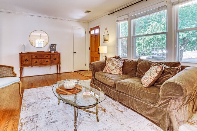 Photo - 631 Watsonwood Dr Unit SI ID1632537P