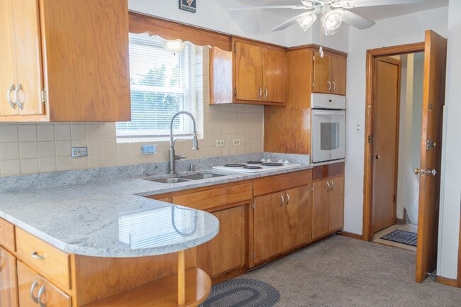 Photo - 5520 S Pulaski Rd Unit 2