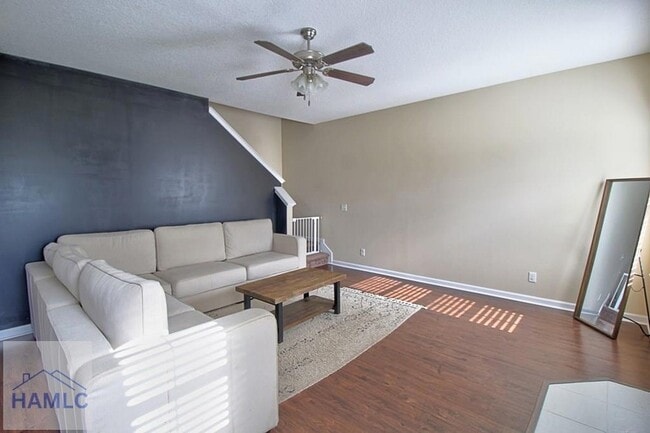 Photo - 1290 Windrow Dr