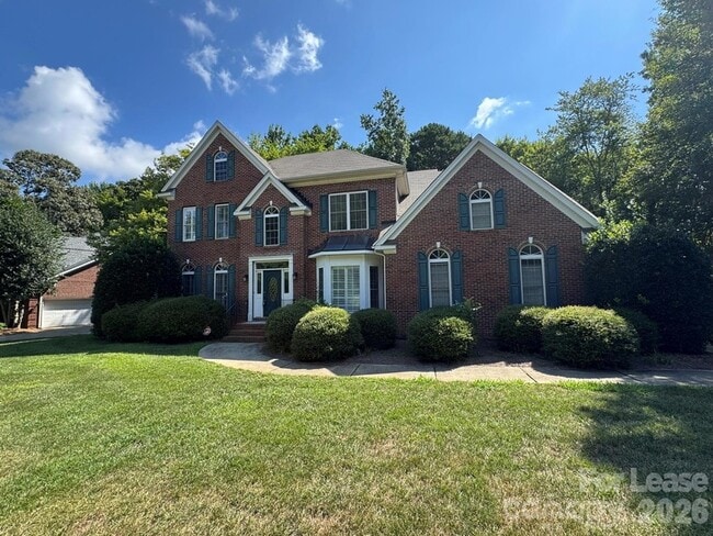 Building Photo - 7127 Weddington Brook Dr