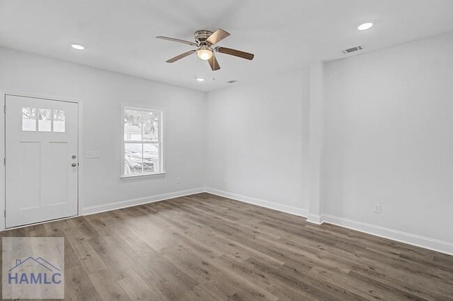 Photo - 205 Bagley Ave