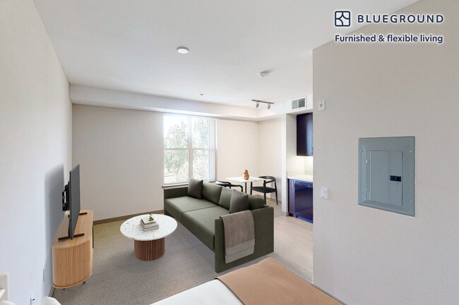 Building Photo - 1001 Harvey Dr Unit SI FL2-ID12540A