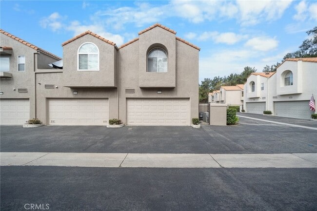 Photo - 22320 Mission Cir