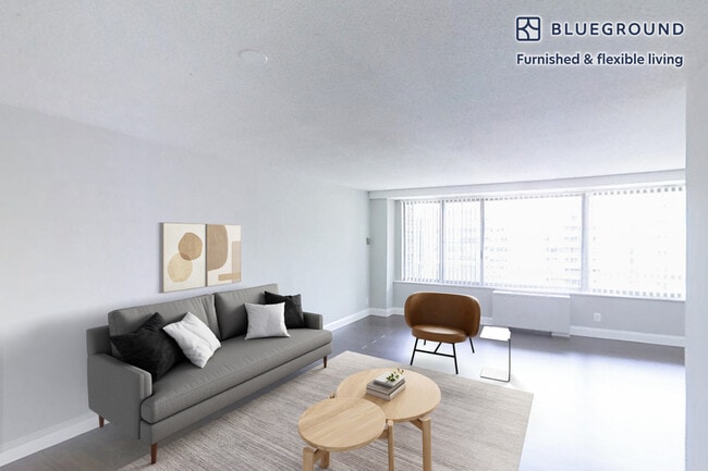 Building Photo - 2111 Richmond Hwy Unit ID8169A