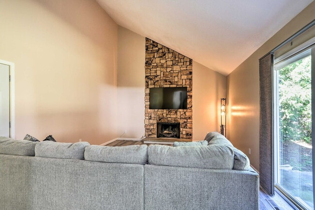 Photo - 6834 Woodmeadow Dr Unit ID1287554P