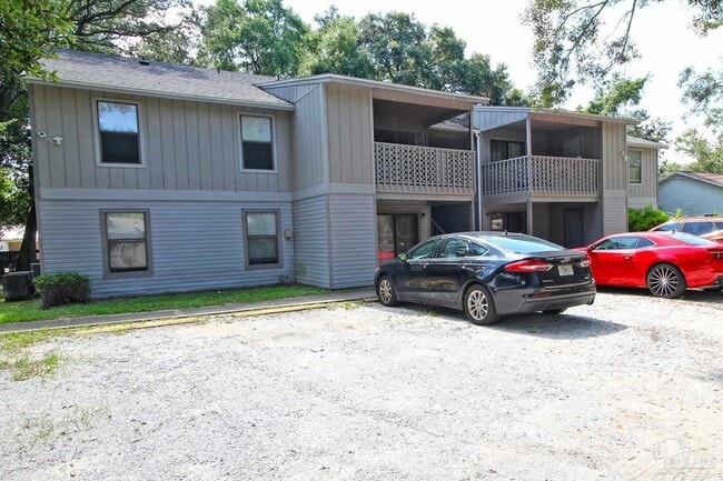 Photo - 7116 Pearson Rd