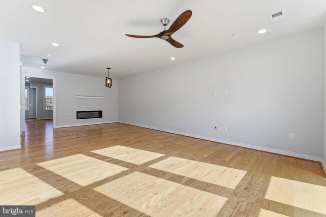 Photo - 13331 Launders St