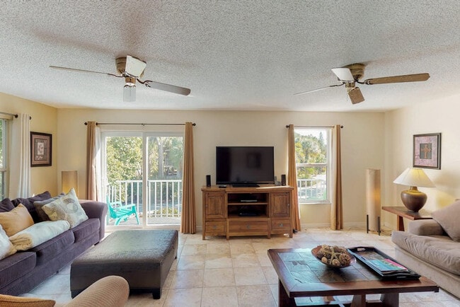 Photo - 6250 Holmes Blvd Unit SI ID1591423P