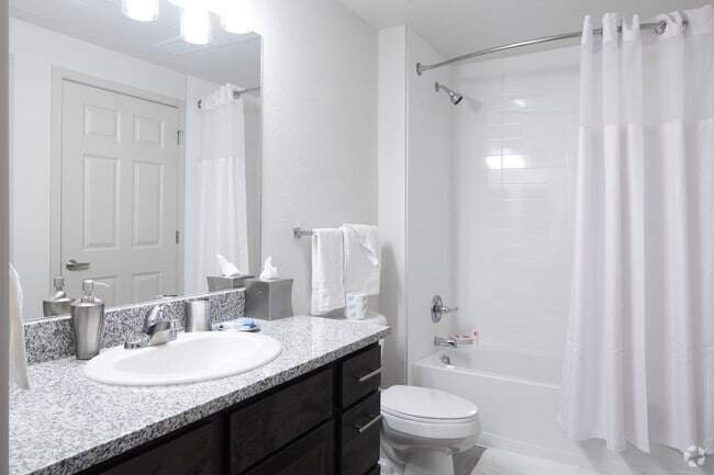 1BR, 1BA - 732SF - Wildhorse at Tuscany