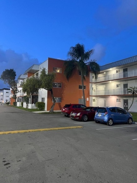 Photo - 11307 SW 200th St Unit 313B