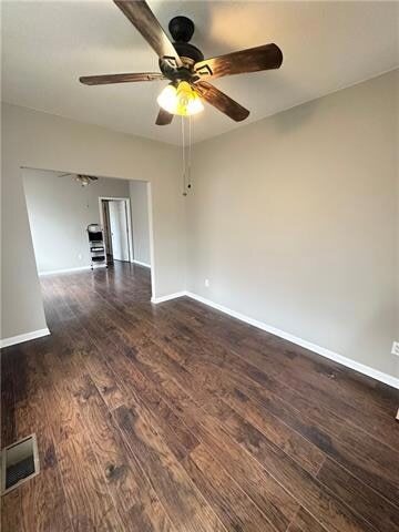 Photo - 8633 Nelson St