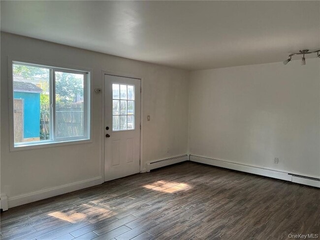 Photo - 38 Hampton Ct