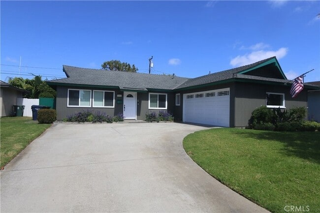 Building Photo - 16572 Patricia Ln
