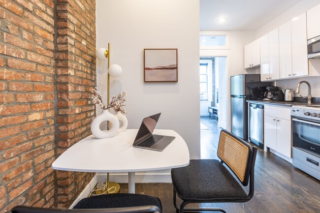 Photo - 104 Forsyth St Unit ID1013713P